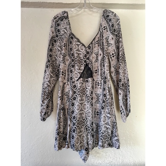 SOLD! Kendall & Kylie Inset Long Sleeved Romper - Picture 2 of 6